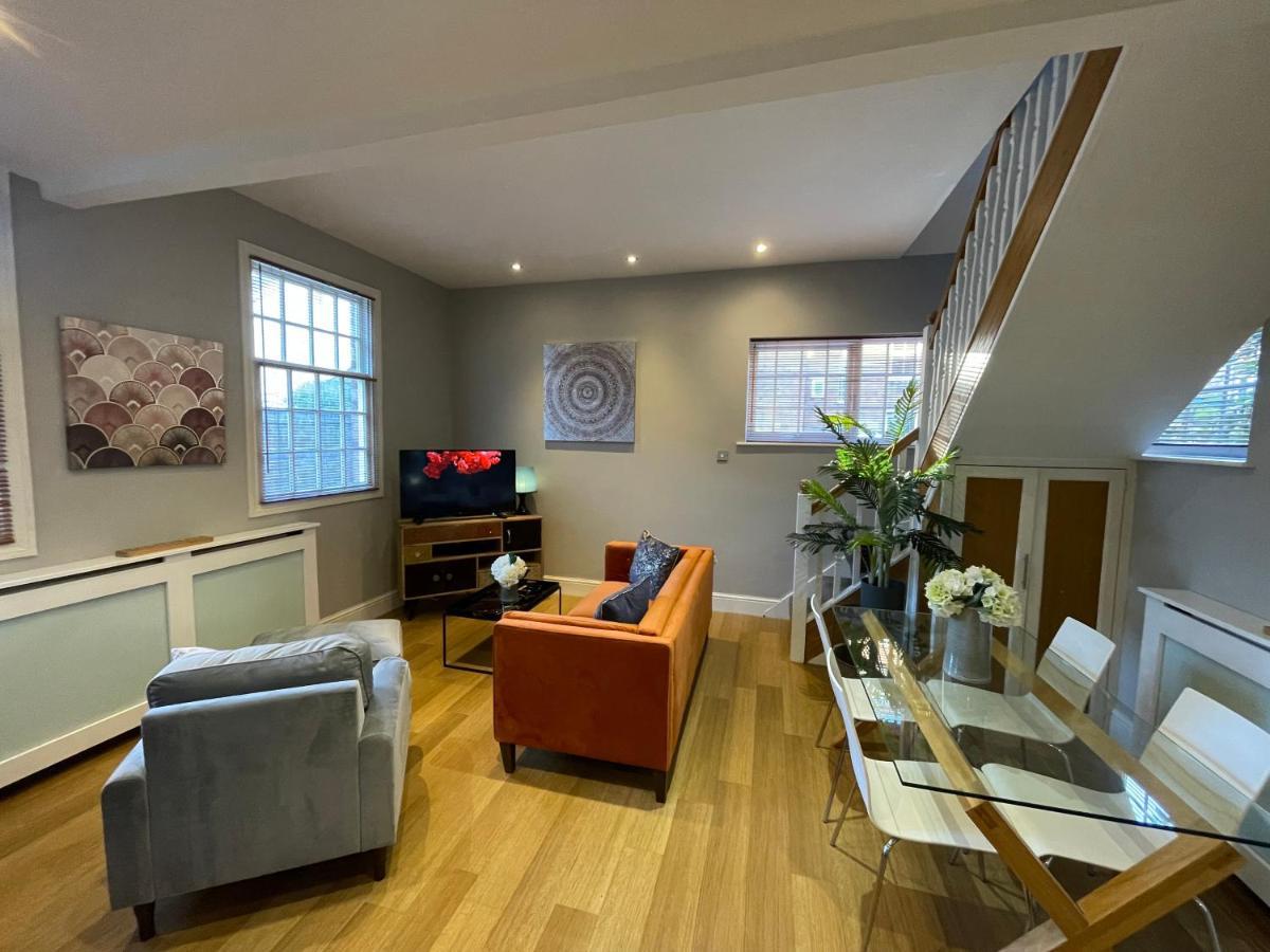 Luxury 3-Bed Victorian Townhouse Hosted By Hutch Lifestyle Villa Leamington Spa Exterior photo