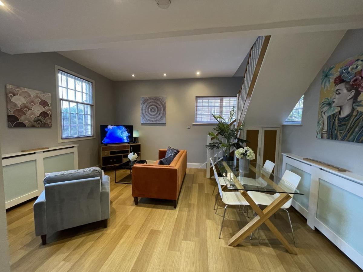 Luxury 3-Bed Victorian Townhouse Hosted By Hutch Lifestyle Villa Leamington Spa Exterior photo